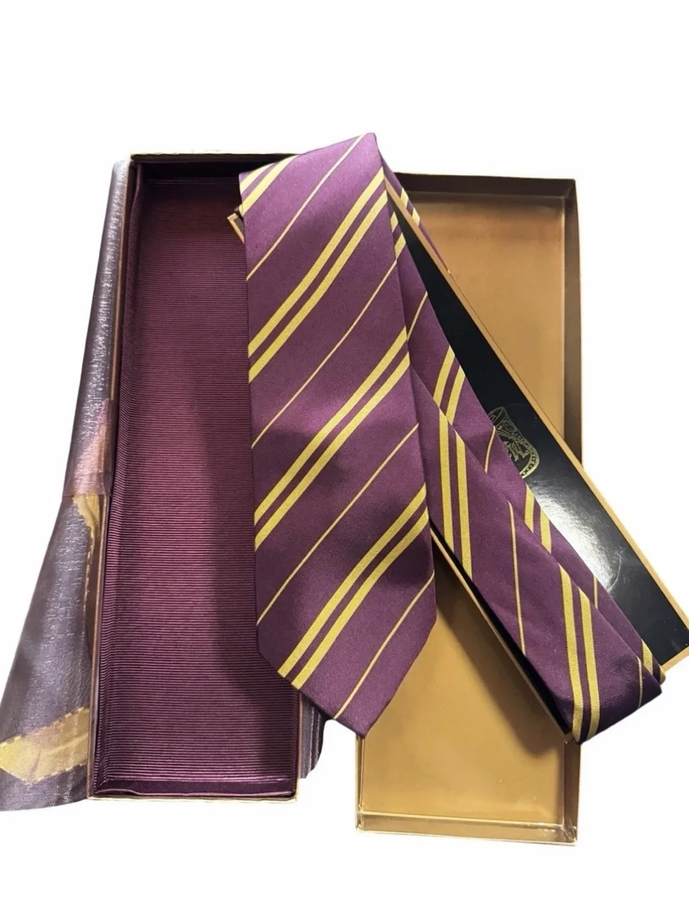 Harry Potter Gryffindor Tie Madam Malkin Warner Bros Licensed w/ Box